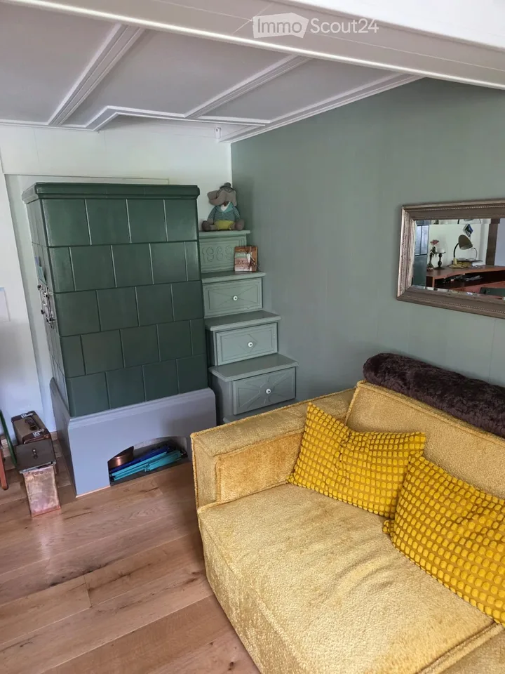 320 ans de maison – maintenant la vôtre. Maison mitoyenne, 5 pièces, Luchsingen GL