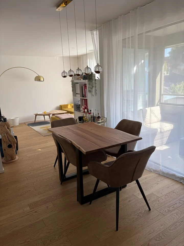 Appartamento moderno 2.5 locali con loggia a Liestal