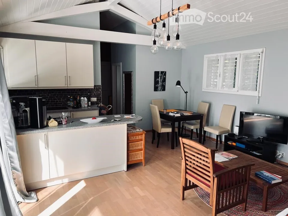 Carina casetta a schiera arredata con terrazza (parcheggio opzionale) a Plan-les-Ouates