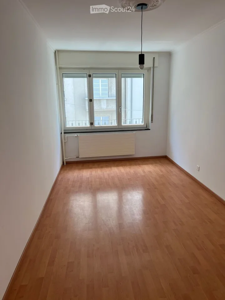 Schönes 3-Zimmer-Apartment mit Charme im Zentrum von Fribourg