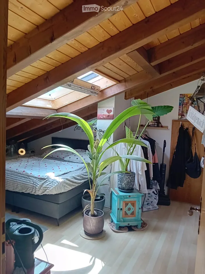 Appartamento Duplex 5.5 Locali a Susten in Affitto