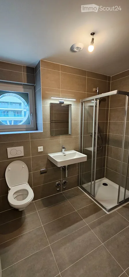 Studio meublé  à 2 min de lUNIL, lEPFL & du métro M1