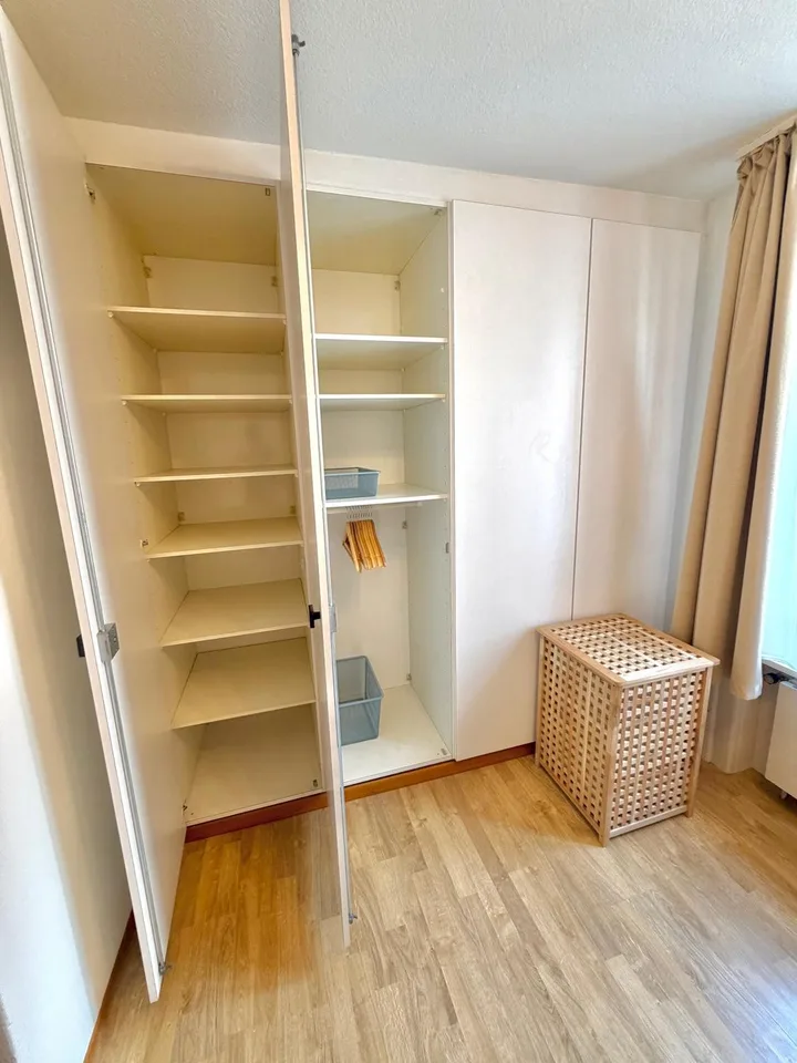 Zentrales Zimmer mitten im Kreis 4 :)