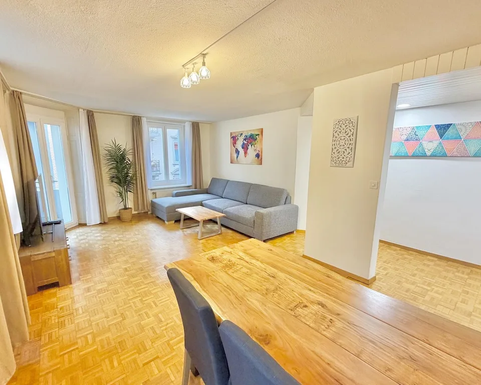 Zentrales Zimmer mitten im Kreis 4 :)