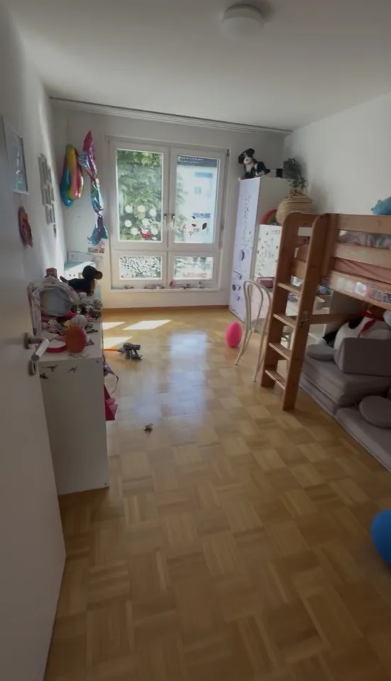 4,5 Zimmer-Wohnung mit separatem Hobbyraum
