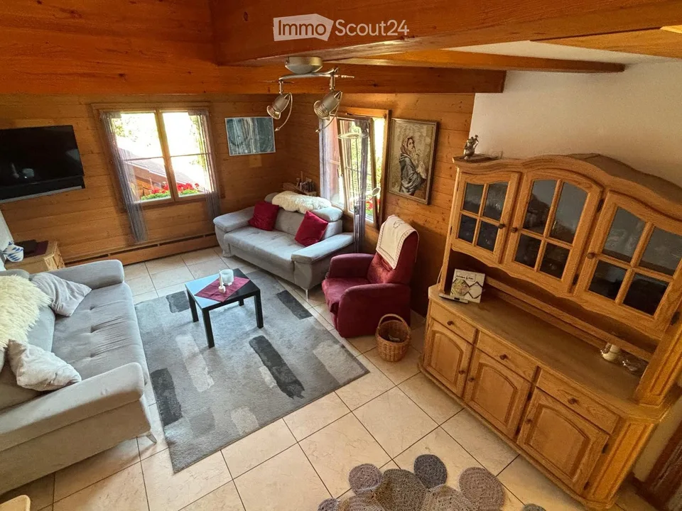Incantevole casa unifamiliare di 6,5 locali a Eggerberg con una vista magnifica