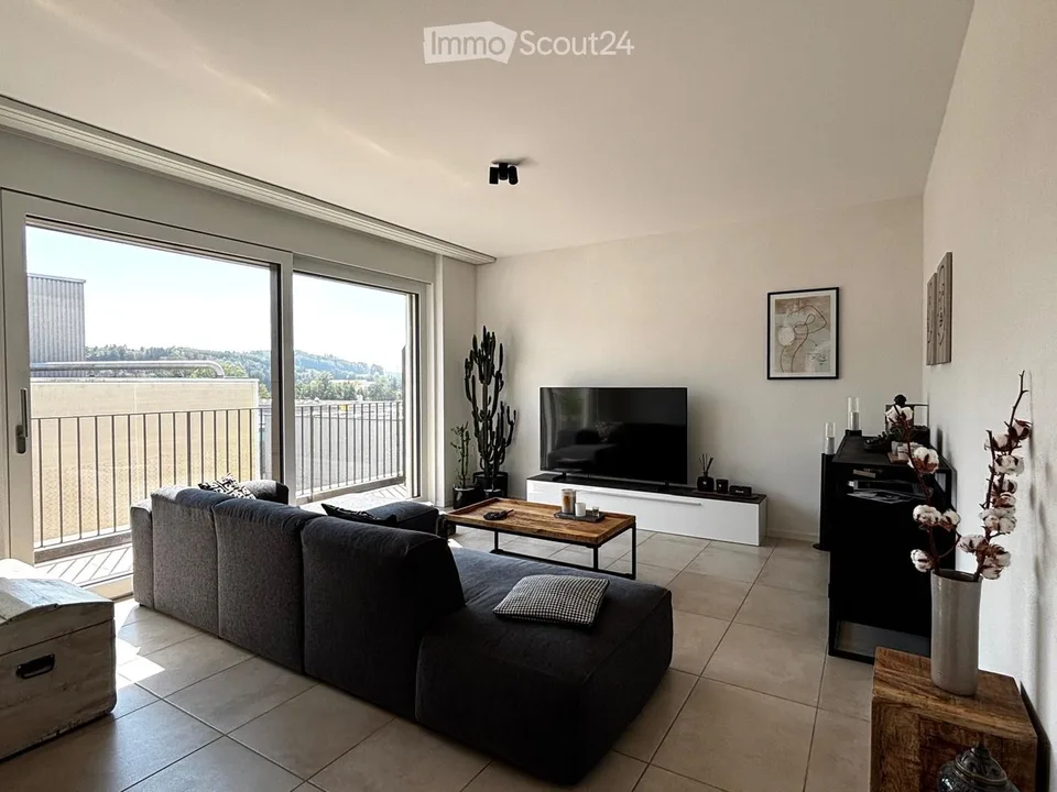 Superba mansarda di 3,5 locali con terrazza di 50 m² – un ambiente di vita d'eccezione a Marly