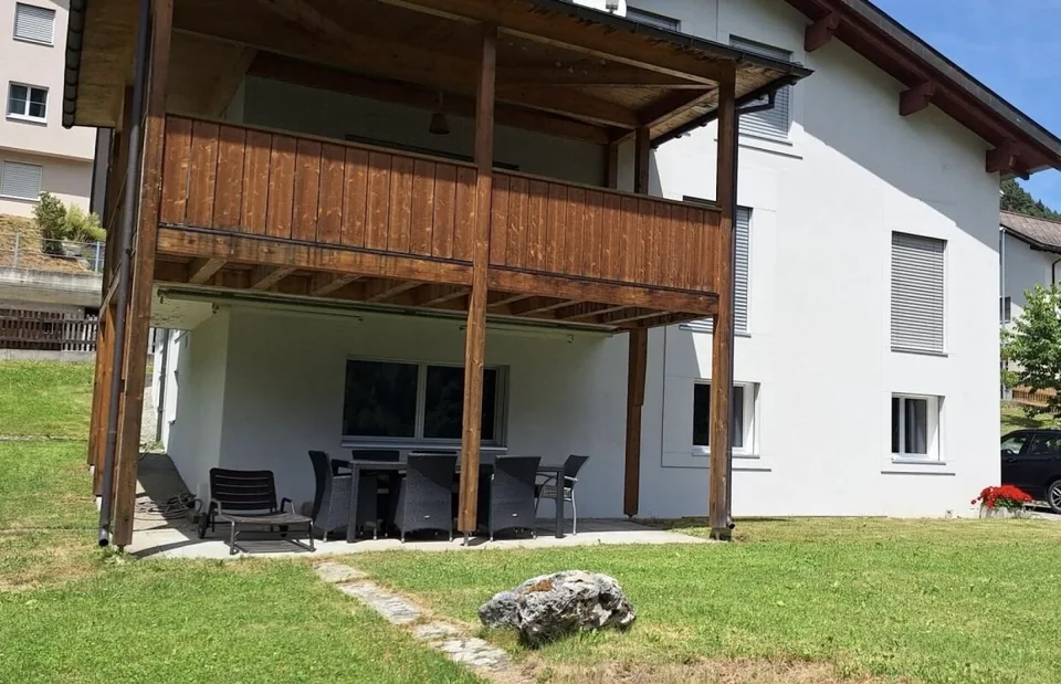 Vacation or residence, cozy apartment with covered seating area