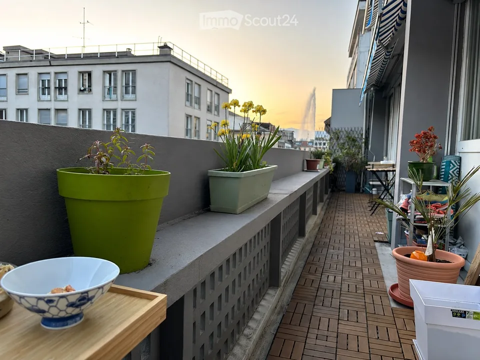 4 pièces Eaux-Vives | Balcon 10 m² | Vue Jet dEau