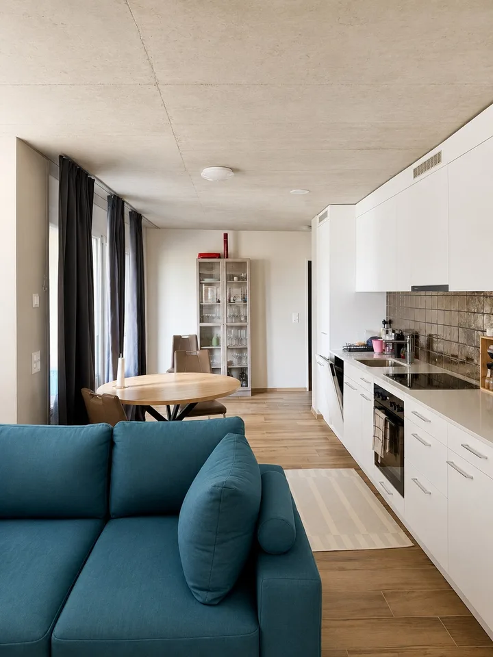 Appartement lumineux avec piscine