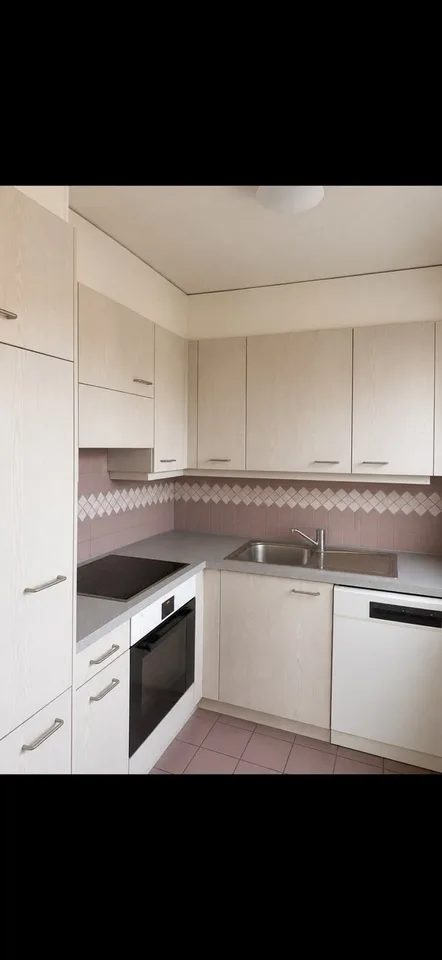 Dachwohnung mit Balkon