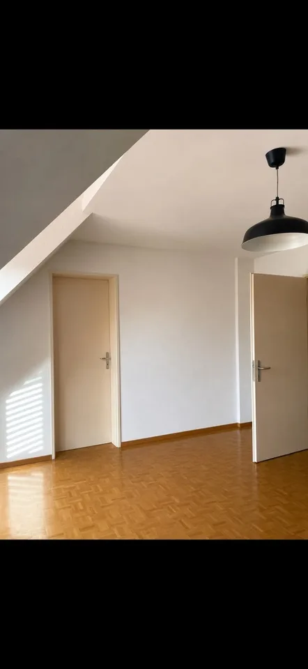 Dachwohnung mit Balkon