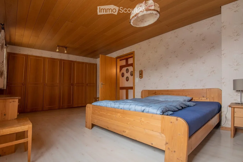 4.5 Zimmer Wohnung mit Garten & Wintergarten 150m2