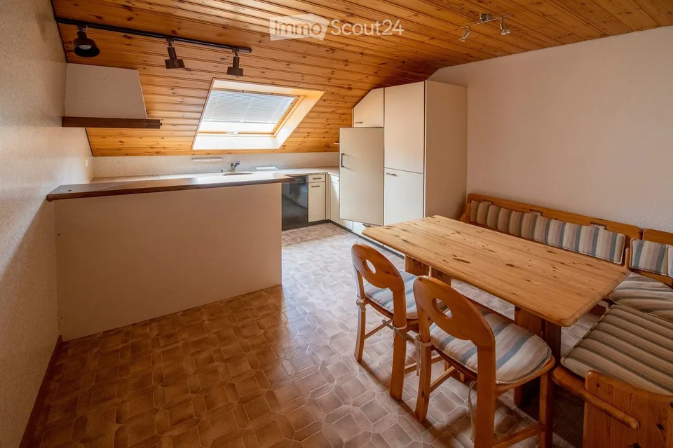 4.5 Zimmer Wohnung mit Garten & Wintergarten 150m2