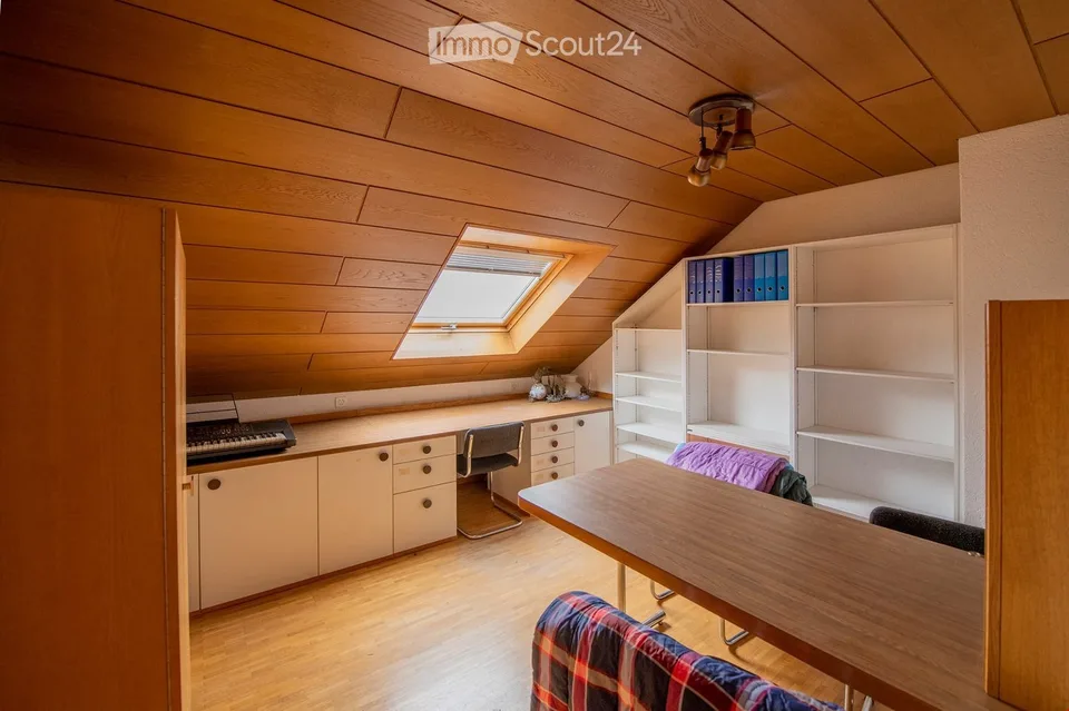 4.5 Zimmer Wohnung mit Garten & Wintergarten 150m2