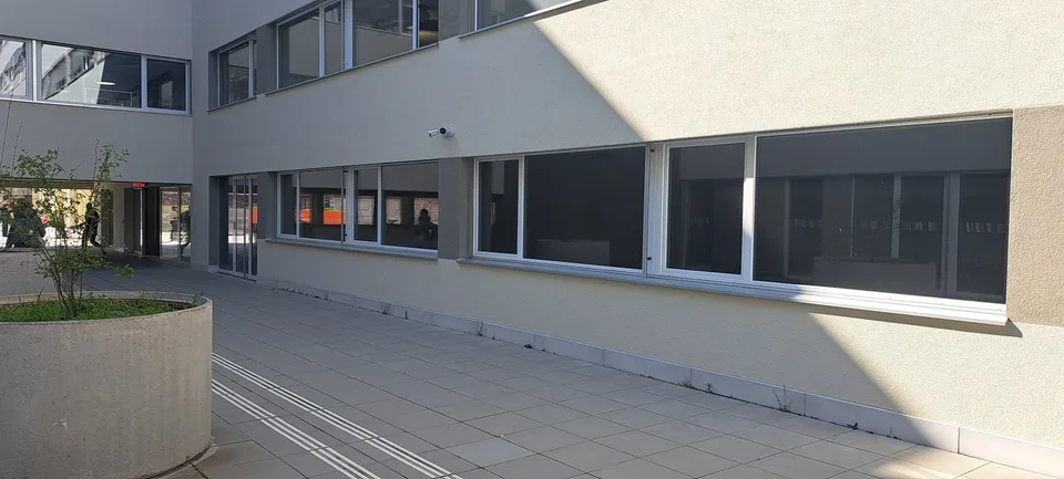 Local commercial, bureau et entrepôt / Gewerberaum, Büro und Lager