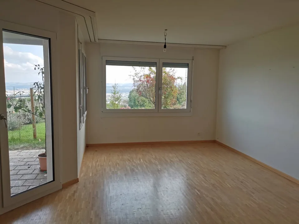 3.5-Zimmerwohnung mit neuer Küche und Seesicht