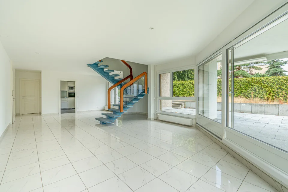 Duplex d'eccezione con terrazza e giardino nel cuore di Losanna