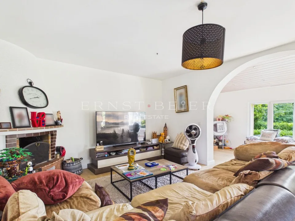 Ampia casa familiare con giardino, terrazze a Founex