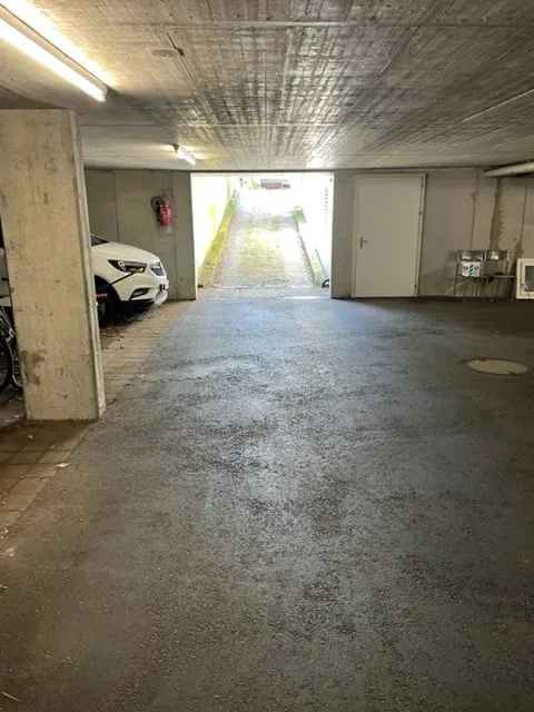 Einstellhallenplatz in Kappelen