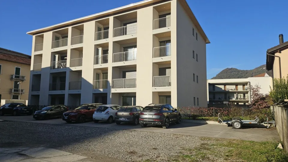 NOUVEL APPARTMENT AU DERNIER ÉTAGE À CHIASSO