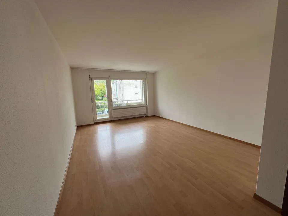 Grosszügige 1-Zimmerwohnung mit Balkon in Ostermundigen