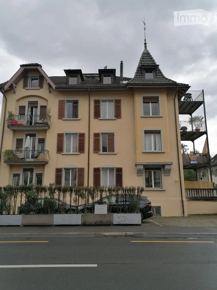 Mehrfamilienhaus zu verkaufen, 7 Wohungen,7 Parkplätze