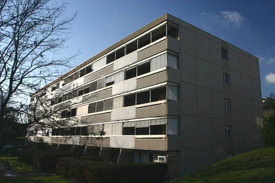 Appartamento di 1 locale al 4° piano con balcone a Morges