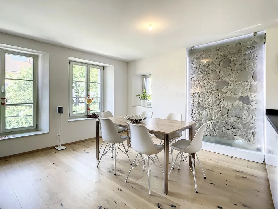 Prachtiges Duplex mit 3.5 Zimmern im Herzen von Estavayer-le-Lac