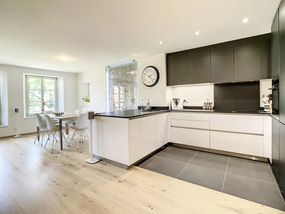Prachtiges Duplex mit 3.5 Zimmern im Herzen von Estavayer-le-Lac