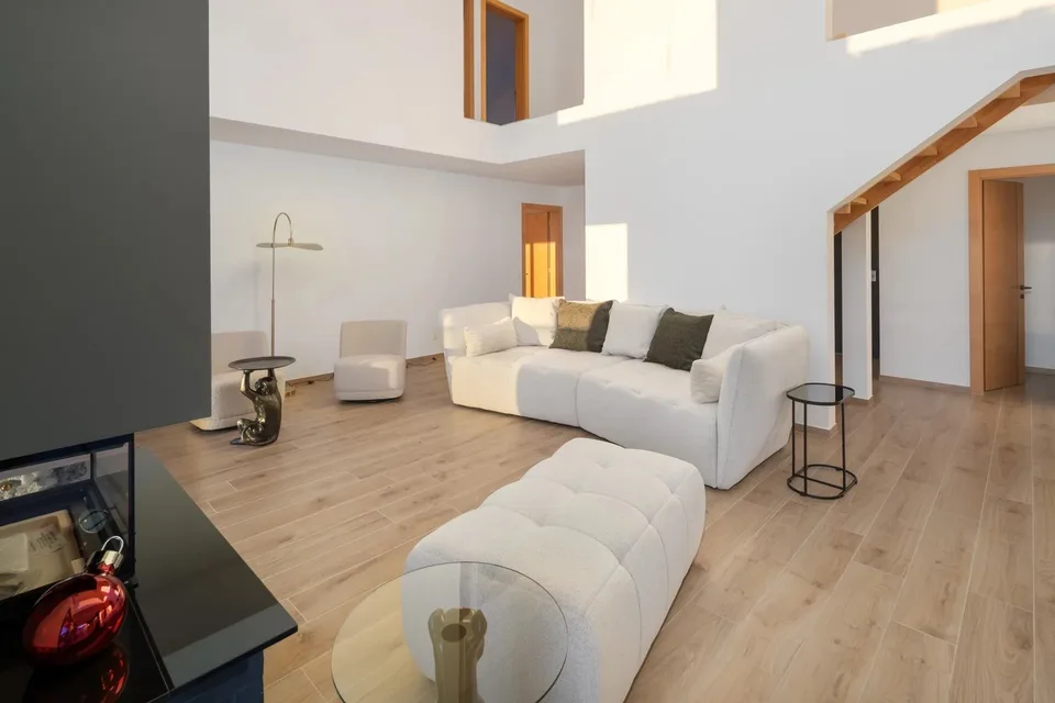 Modernes Chalet in Crans-Montana mit atemberaubendem Blick