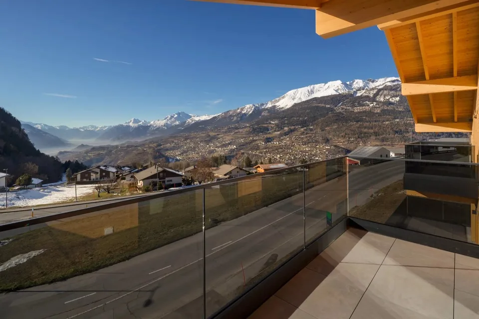 Modernes Chalet in Crans-Montana mit atemberaubendem Blick