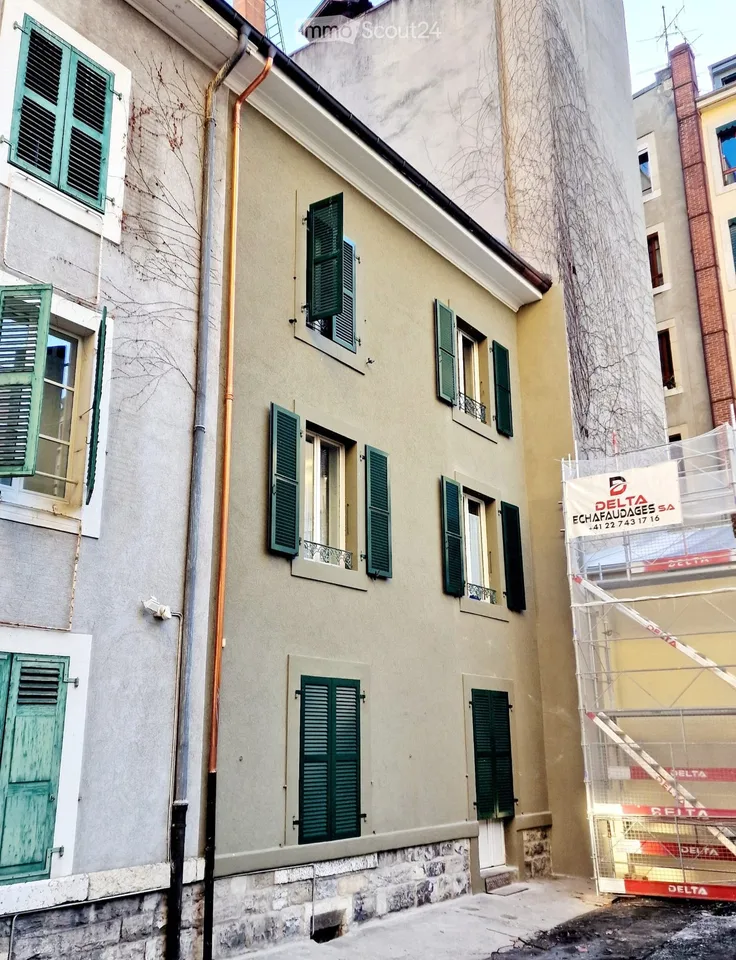 For sale: Well-maintained building - Genève Cité