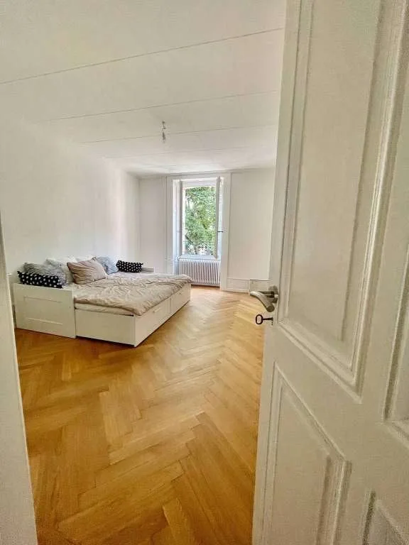 For sale: Well-maintained building - Genève Cité