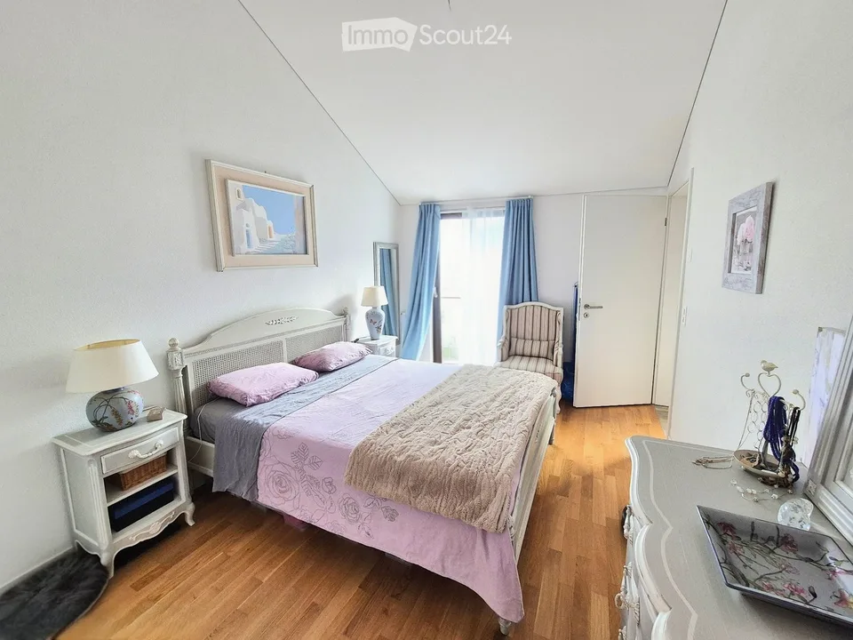 Superbe attique duplex 4,5 pièces à deux pas du lac