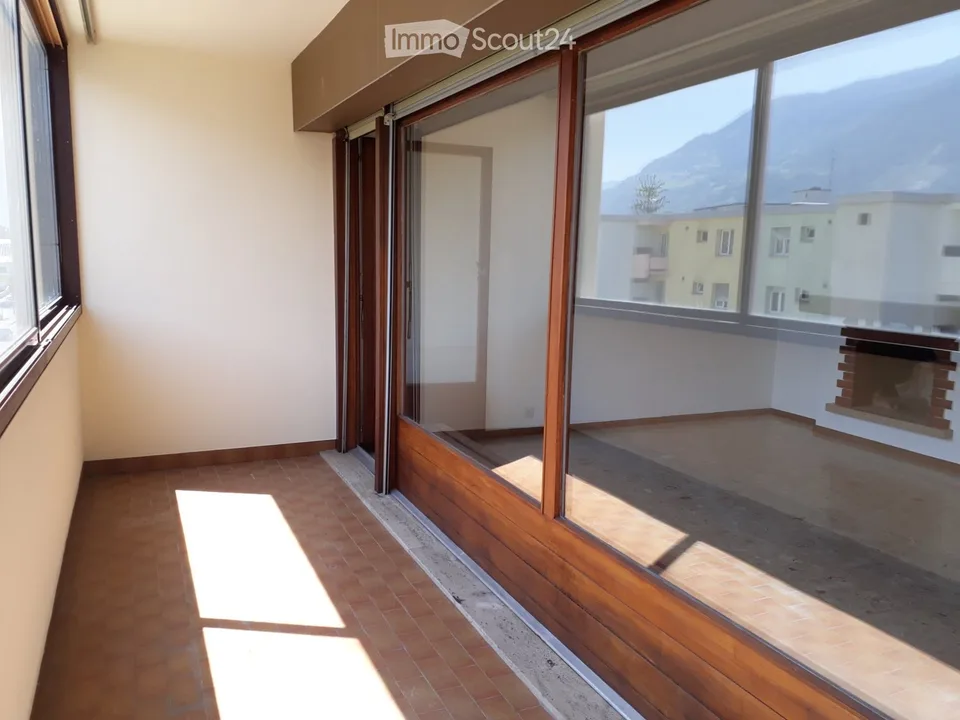 großes 2,5 Zimmer