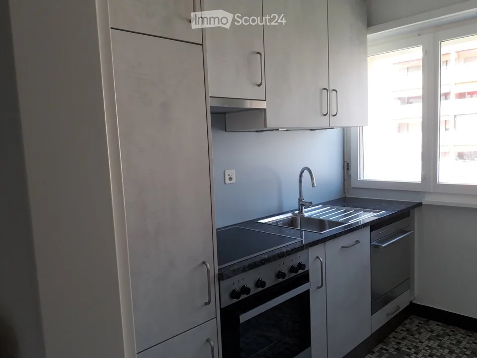 großes 2,5 Zimmer