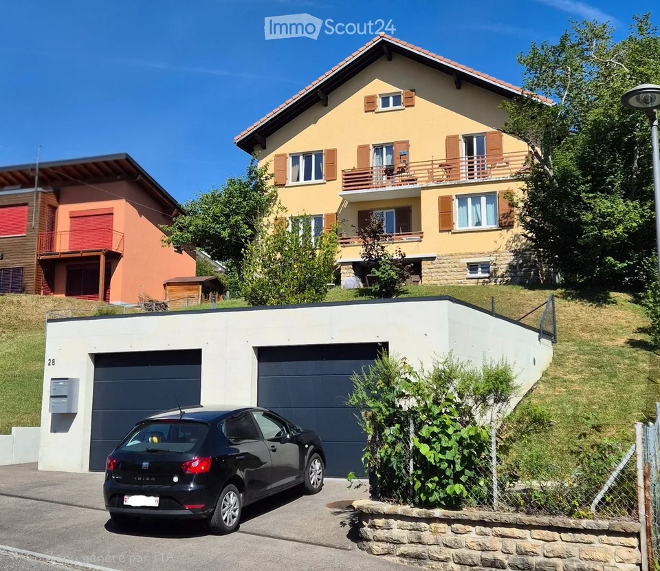 Großes Haus zum Verkauf in La Chaux-de-Fonds