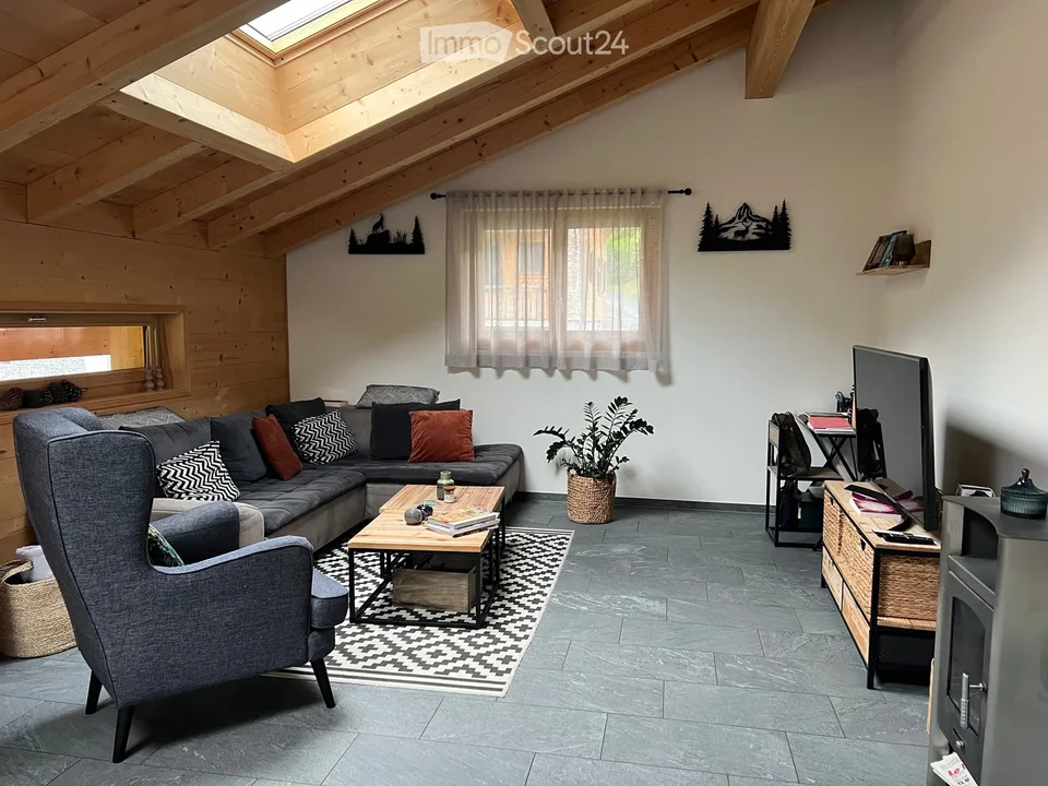 Appartement récent de 4,5 pièces, à louer