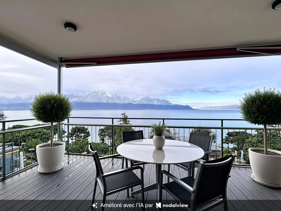 Magnifico appartamento di 4,5 locali con vista panoramica sul Lago di Ginevra