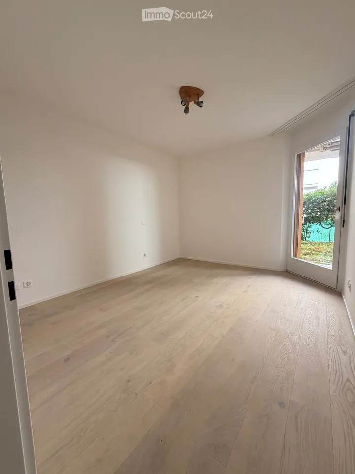 Location d'un appartement de 2.5 pièces avec jardin, rénové