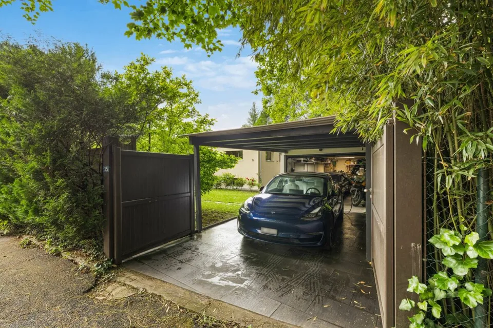 Luxus und Natur nur zwei Schritte vom Zentrum entfernt - Privatvilla im contemporary Stil in Grand-Lancy