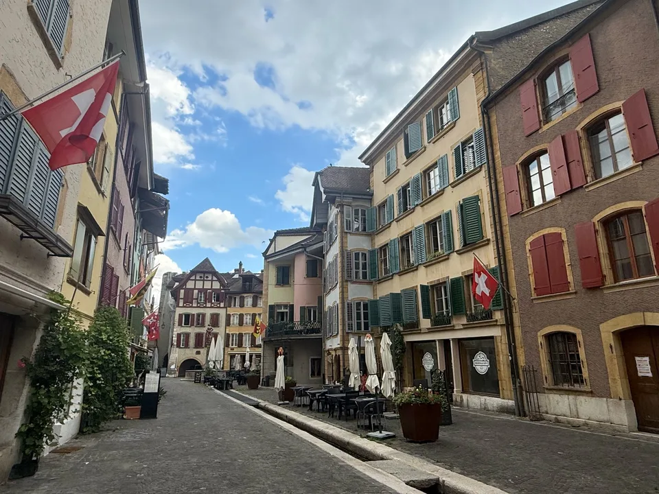 Gebäude mit Charme in der Altstadt – 4 Wohnungen, 17,5 Räume