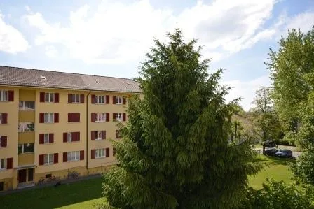 Charmant appartement 3 pièces avec balcon à Ostermundigen