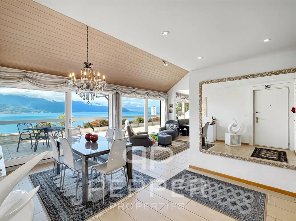 Duplex en attique avec vue spectaculaire et intimité hors norme