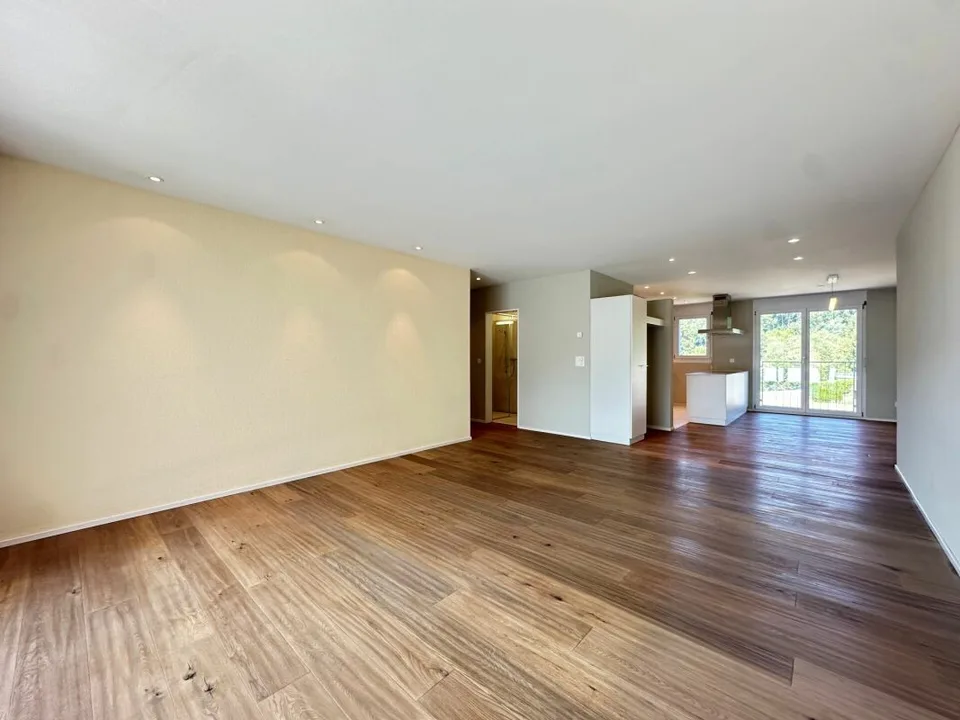 Appartement attractif de 4,5 pièces avec terrasse ensoleillée