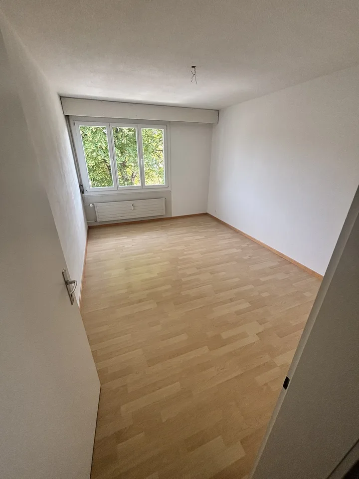 Appartamento di 4,5 locali situato in una zona tranquilla a Münchenbuchsee