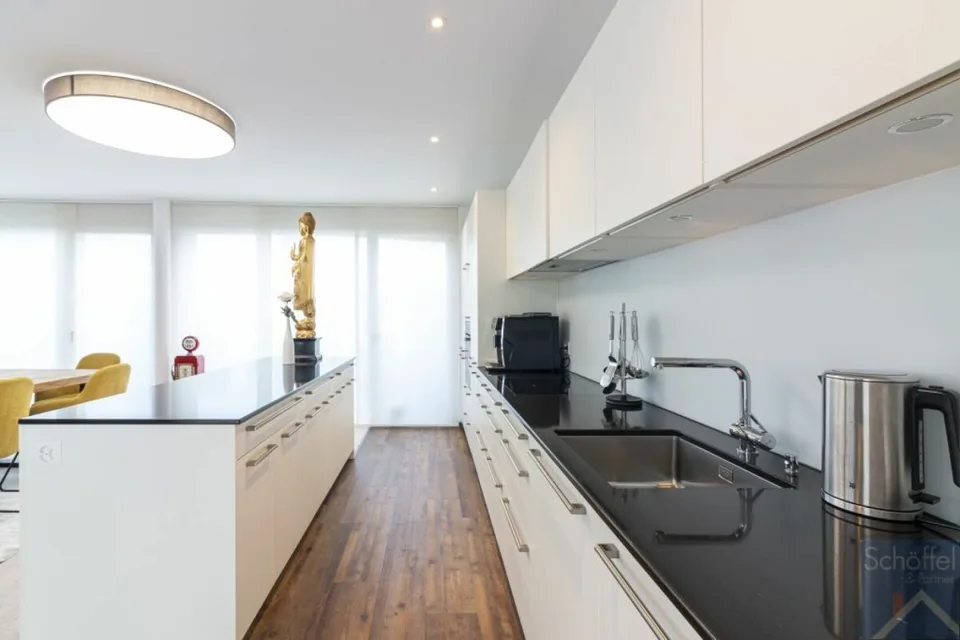 Exclusive 3.5-room attic apartment with large terrace