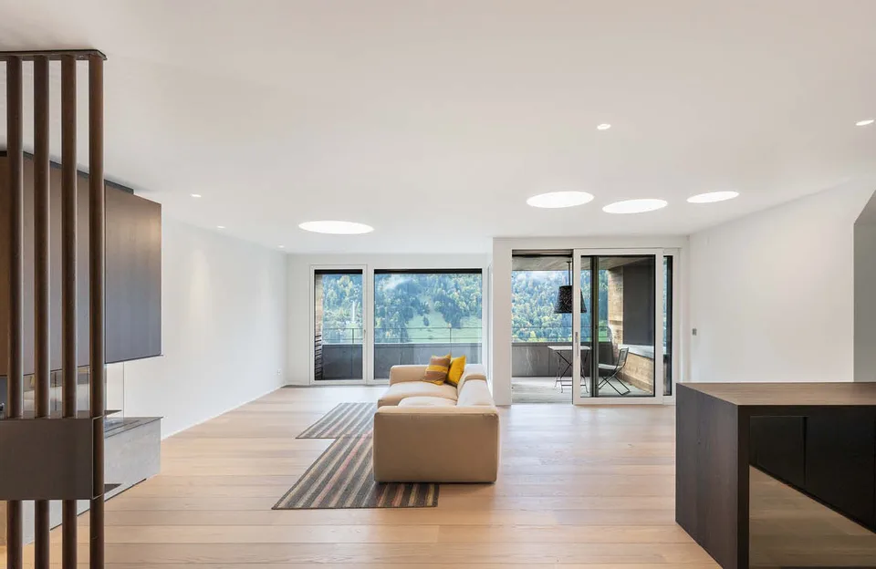 Luxuriöse 3.5-Zimmer-Maisonettewohnung an bester Hanglage