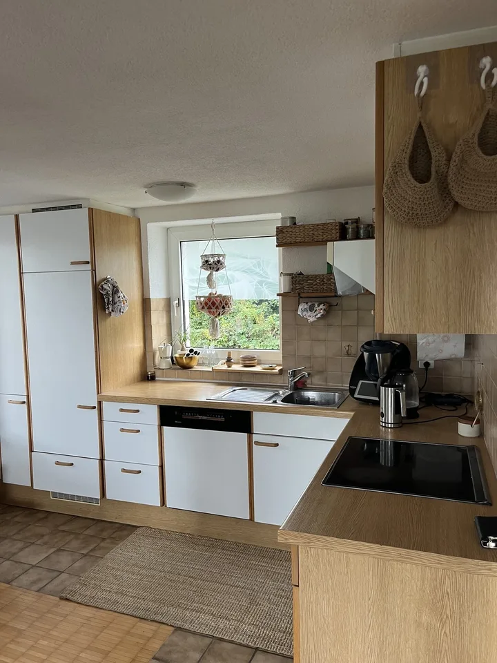 TEMPORARY! Dream Apartment with Lake View and Rooftop Terrace for Rent! Traumwohnung mit Seesicht und Dachterrasse zu vermieten! BEFRISTET